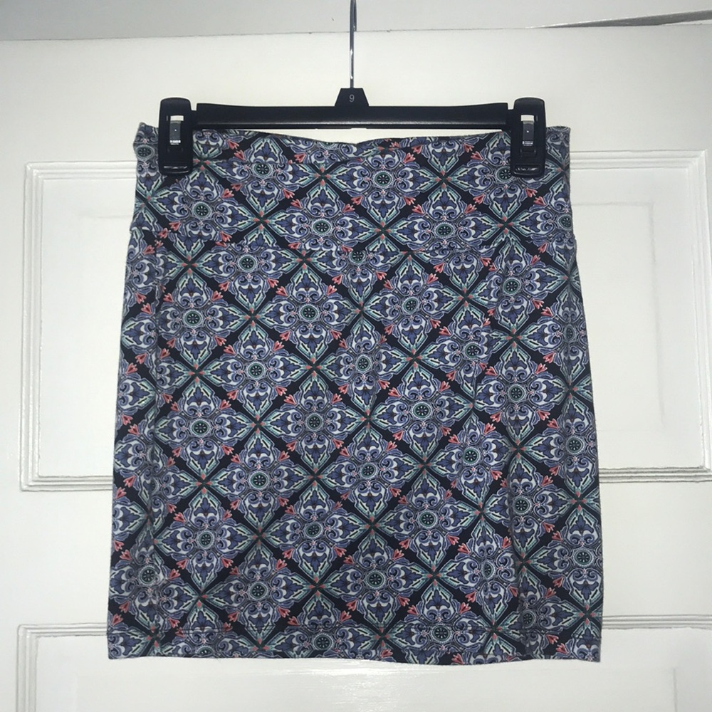 Patterned Stretch Skirt